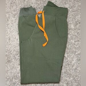 Figs Women’s Zamora Moss Scrub Joggers Pants